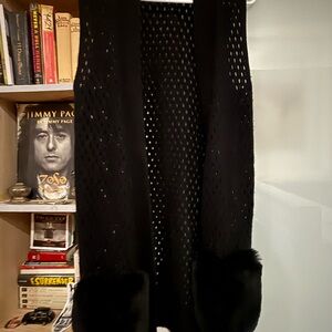 Black Knit Cashmere Vest w/ Faux Fur Trim Pockets